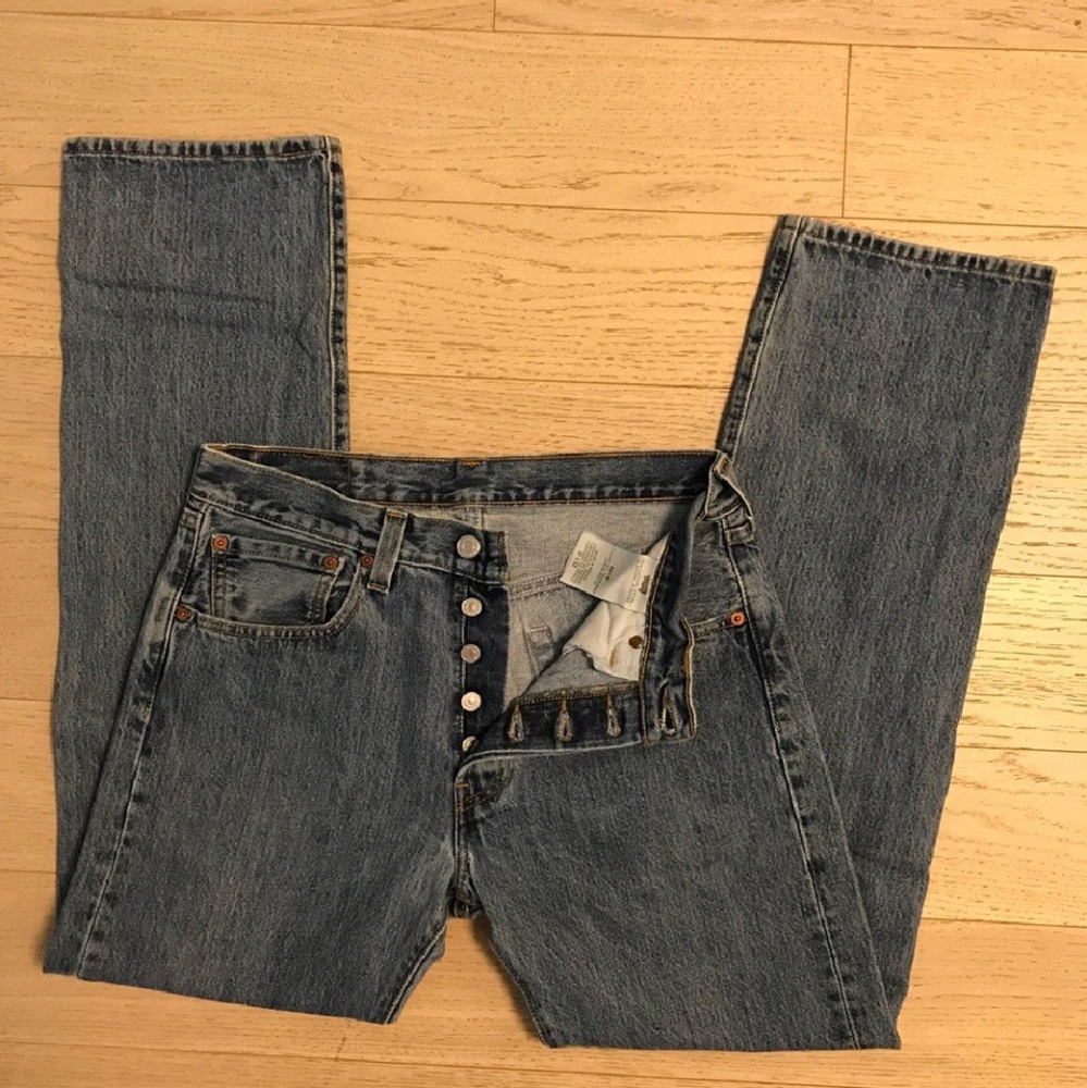 501 Levi's - Sandblast Wash, High-Waisted